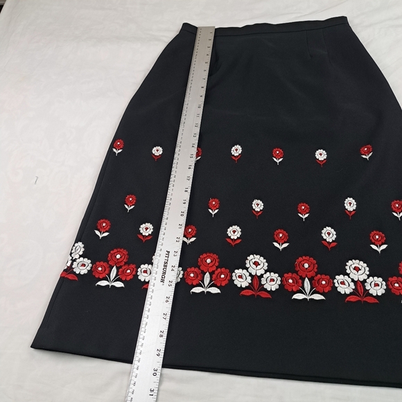Ernst Licht Black Floral  Embroidery Skirt Size 12 Vintage - Picture 10 of 12